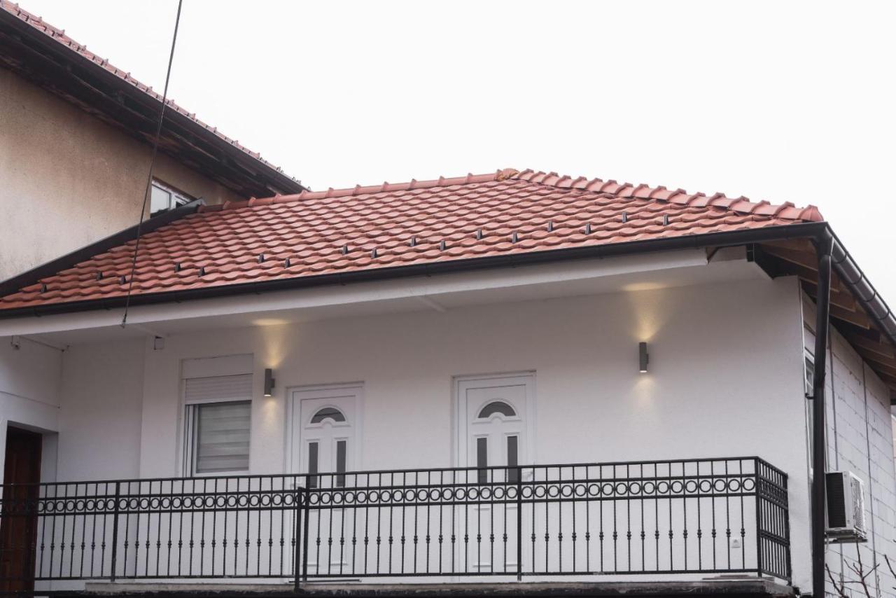 Apartman Tea Belgrad Exterior foto
